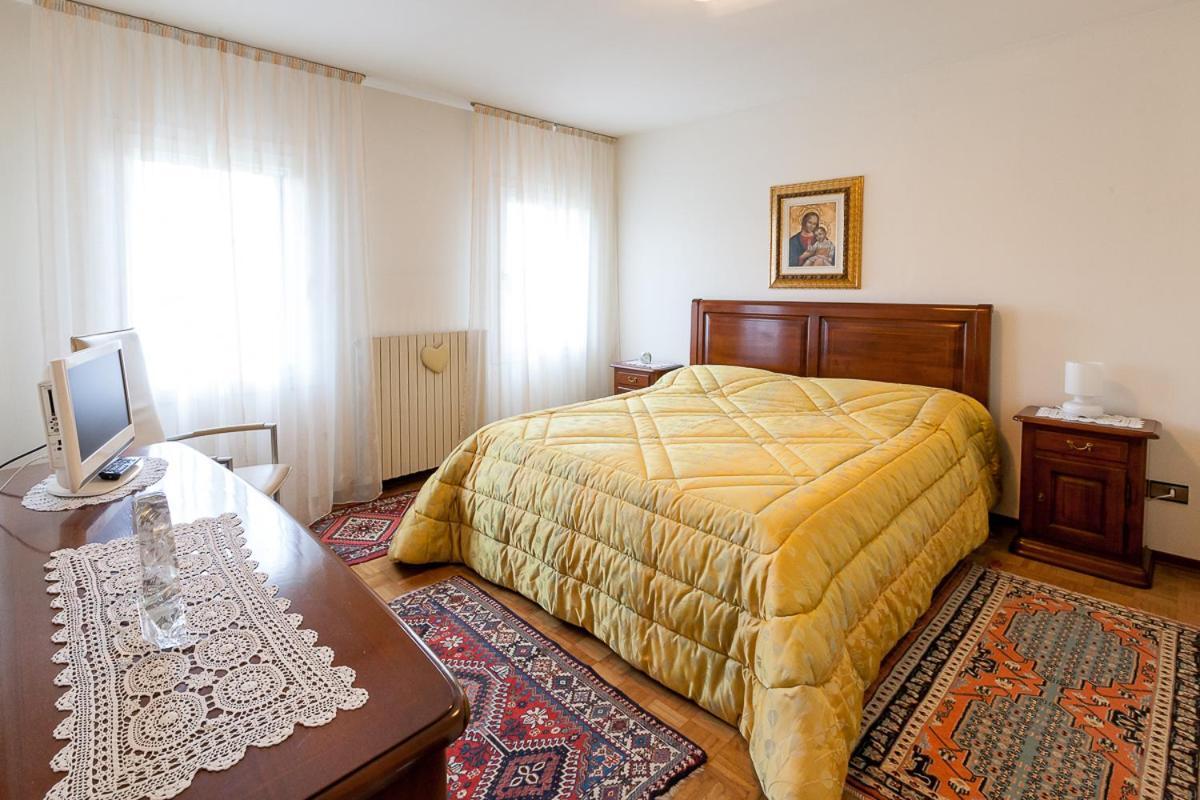 B&B Ca Dea Calle Vallà Eksteriør billede